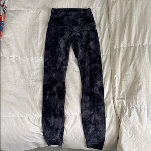 Lululemon Athletica Black Tie-Dye Leggings